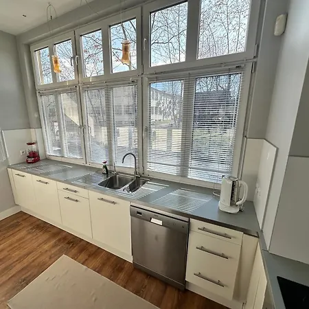 Unique Center * קטוביץ